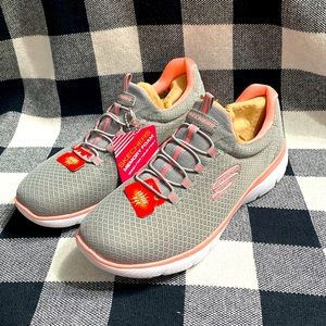 Sketchers pink and Gray Summit Memory Foam Tennis Shoe Sneakers 8.5 Wide